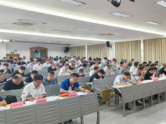 考試現(xiàn)場w.jpg